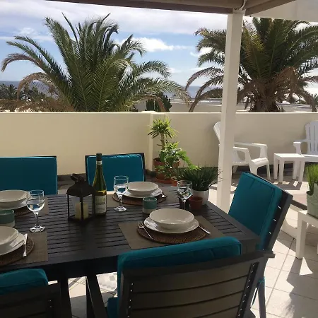 Playa Roca Penthouse. Great Sea Views! Apartamento Costa Teguise