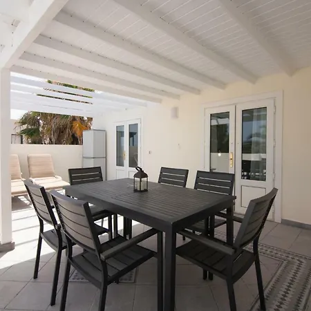 Playa Roca Penthouse. Great Sea Views! Apartamento