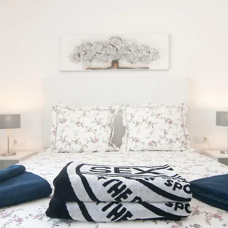 Playa Roca Penthouse. Great Sea Views! Apartamento Costa Teguise