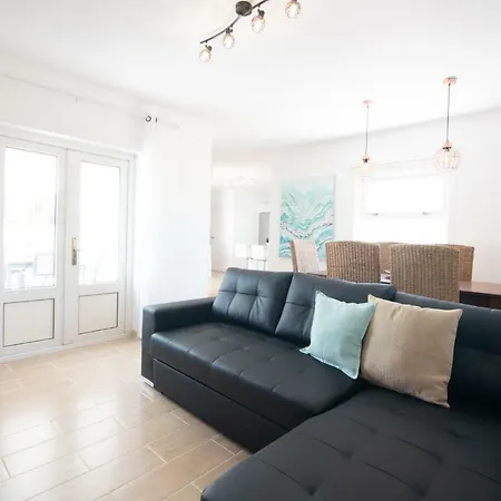 Apartamento Playa Roca Penthouse. Great Sea Views! *