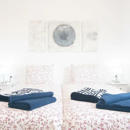 Apartamento Playa Roca Penthouse. Great Sea Views!