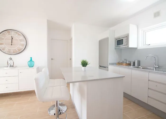 Playa Roca Penthouse. Great Sea Views!